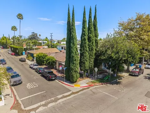 954 Havenhurst Dr, West Hollywood, CA 90046