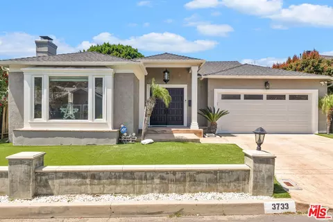 3733 Willowcrest Ave, Studio City, CA 91604