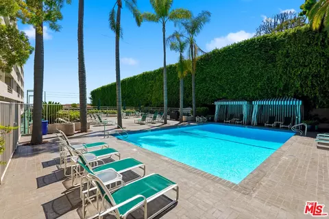 1131 Alta Loma Rd #326, West Hollywood, CA 90069
