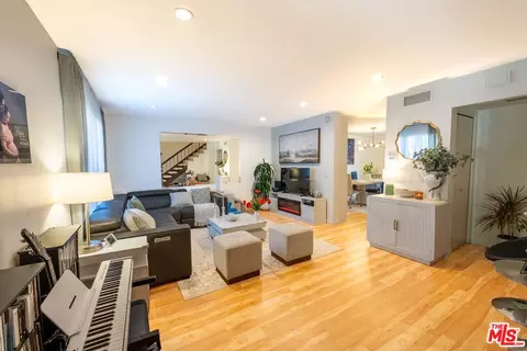 9767 Reseda Blvd #95, Northridge, CA 91324