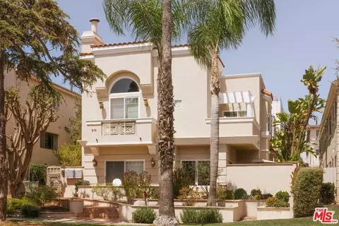 915 12th St #2, Santa Monica, CA 90403