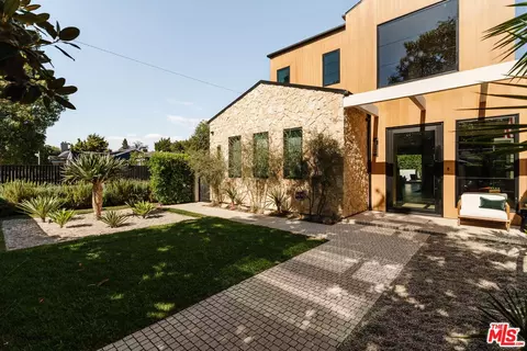 4554 Wortser Ave, Studio City, CA 91604