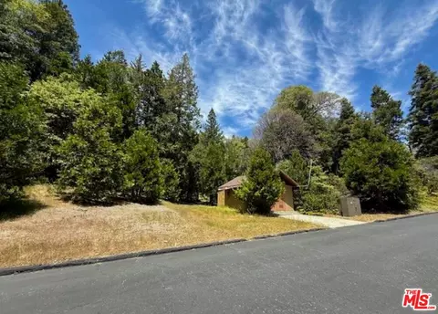 246 Cedar Ridge Dr, Lake Arrowhead, CA 92352