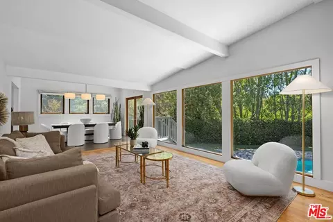 2601 Nichols Canyon Rd, Los Angeles, CA 90046
