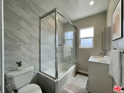 2012 S Holt Ave, Los Angeles, CA 90034