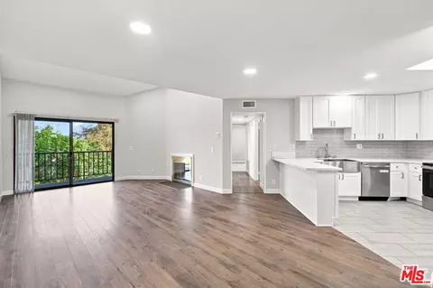 4210 Via Arbolada #304, Los Angeles, CA 90042
