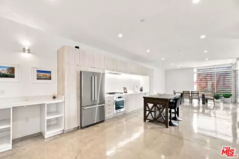 901 Hancock Ave #201, West Hollywood, CA 90069