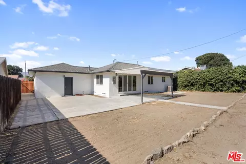 Exterior - 910 Thomas Ave, Redlands, CA 92374 photo 2 of 2