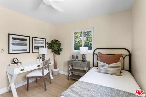 Bedroom - 910 Thomas Ave, Redlands, CA 92374 photo 4 of 4