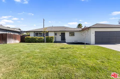 Exterior - 910 Thomas Ave, Redlands, CA 92374 photo 1 of 2