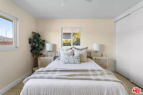 Bedroom - 910 Thomas Ave, Redlands, CA 92374 photo 2 of 4