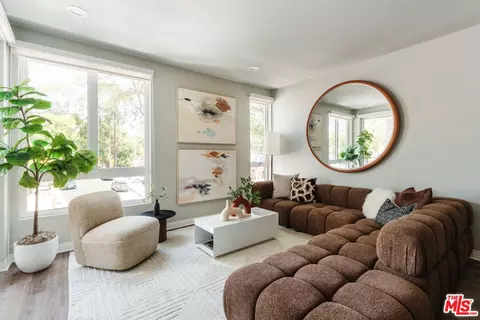 7428 Santa Monica Blvd #202, West Hollywood, CA 90046