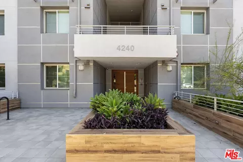 4240 Laurel Canyon Blvd #105, Studio City, CA 91604