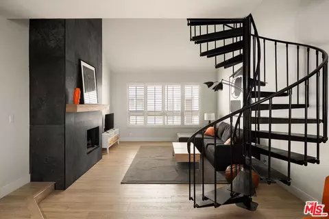 1412 N Crescent Heights Blvd #203, West Hollywood, CA 90046