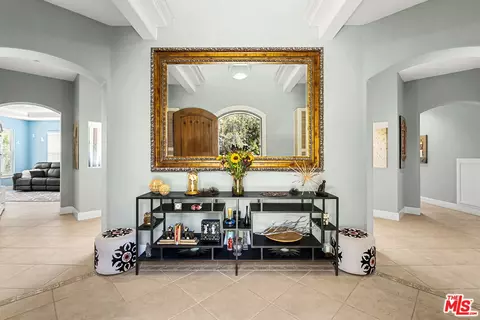 Entry Way - 4476 Fallsbrae Rd, Fallbrook, CA 92028 photo 2 of 4