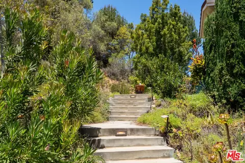 Exterior - 4476 Fallsbrae Rd, Fallbrook, CA 92028 photo 2 of 10