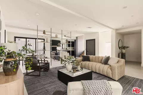 11967 Mayfield Ave #108, Los Angeles, CA 90049