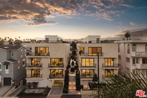 11967 Mayfield Ave #108, Los Angeles, CA 90049