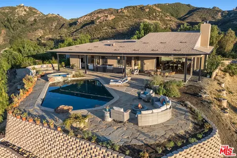 31847 Hidden Highland Rd, Agoura Hills, CA 91301
