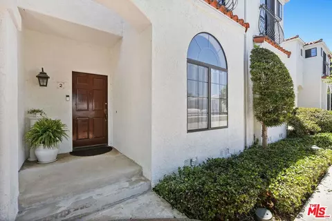 516 W 219th St # 2, Carson, CA 90745