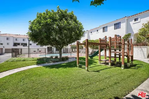 516 W 219th St # 2, Carson, CA 90745 photo 28