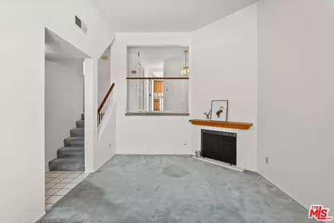 516 W 219th St # 2, Carson, CA 90745 photo 3