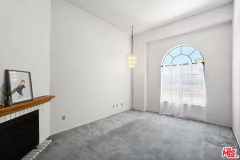 516 W 219th St # 2, Carson, CA 90745 photo 4