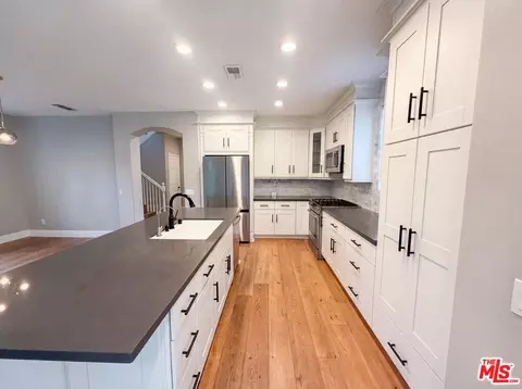 Kitchen - 48 Laurelhurst Dr, Ladera Ranch, CA 92694 photo 2 of 5