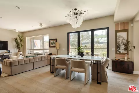 12765 Bluff Creek Dr #1, Playa Vista, CA 90094