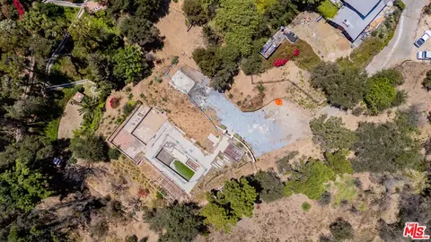 1032 El Medio Ave, Pacific Palisades, CA 90272