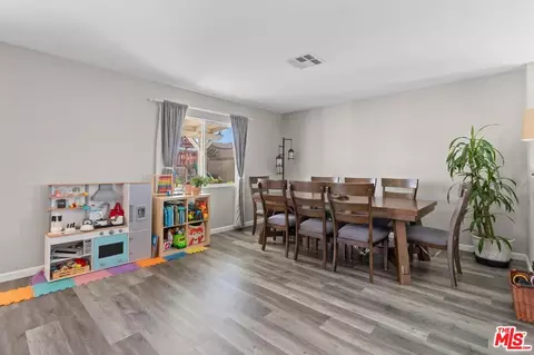 Dining - 45064 E 18th St, Lancaster, CA 93535 photo 1 of 2