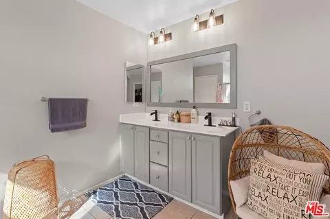 Bath - 45064 E 18th St, Lancaster, CA 93535 photo 2 of 4