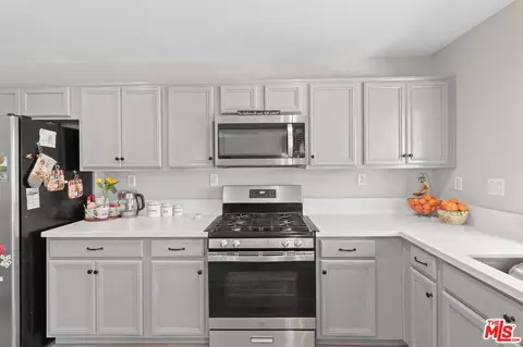 Kitchen - 45064 E 18th St, Lancaster, CA 93535 photo 2 of 2