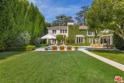 612 Lorraine Blvd, Los Angeles, CA 90005