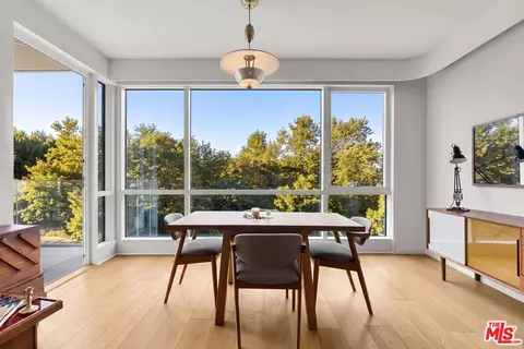1705 Ocean Ave #311, Santa Monica, CA 90401