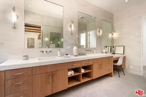 Bath - 768 Winding Creek Ln, Montecito, CA 93108 photo 1 of 5