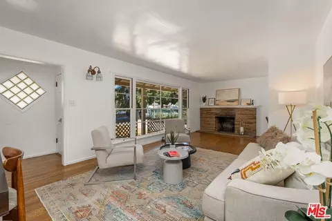 7535 Etiwanda Ave, Reseda, CA 91335 photo 3