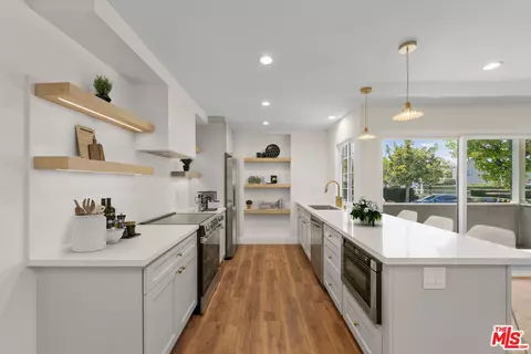 8712 Chessington Dr #261F, Inglewood, CA 90305