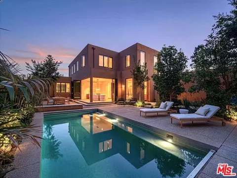 421 19th St, Santa Monica, CA 90402