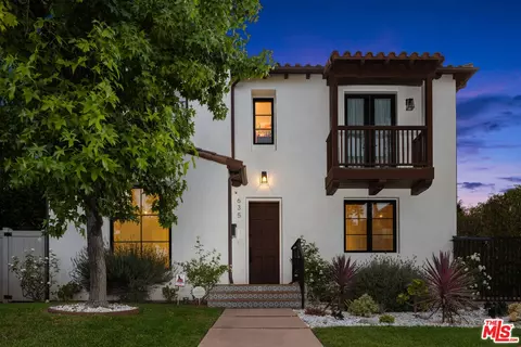 635 Seward St, Los Angeles, CA 90004