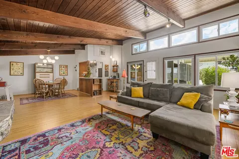 13138 Welby Way, North Hollywood, CA 91606