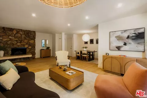 6251 Coldwater Canyon Ave #206, Los Angeles, CA 91606