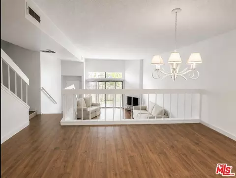 15173 Magnolia Blvd #E, Sherman Oaks, CA 91403