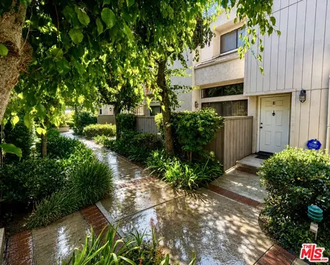 15173 Magnolia Blvd #E, Sherman Oaks, CA 91403