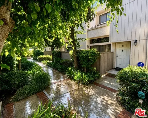 15173 Magnolia Blvd #E, Sherman Oaks, CA 91403