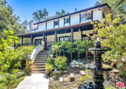 805 Malibu Meadows Dr, Calabasas, CA 91302