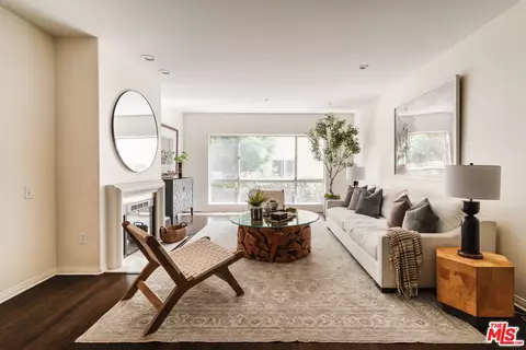 11855 Goshen Ave #104, Los Angeles, CA 90049