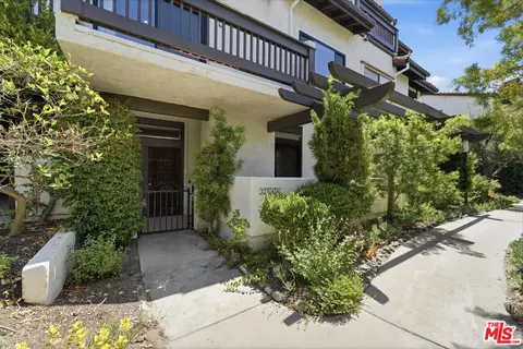1544 Michael Ln, Pacific Palisades, CA 90272