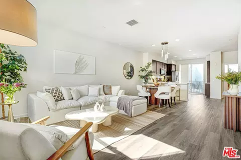 3945 Eagle Rock Blvd #50, Los Angeles, CA 90065