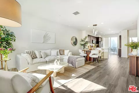 3945 Eagle Rock Blvd #50, Los Angeles, CA 90065